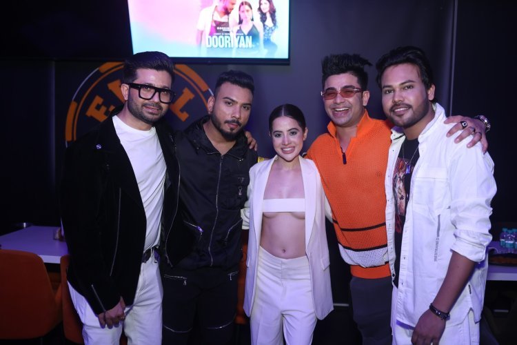 Uorfi Javed steals the show with her quirky blue beaded hairstyle at 'Dooriyan' music launch