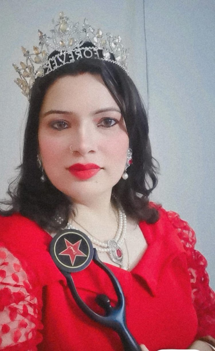 Dr Navadha Bhatt Shines as Newly Crowned Mrs Dehradun 1st Runner Up 2023 organised by Forever Star India