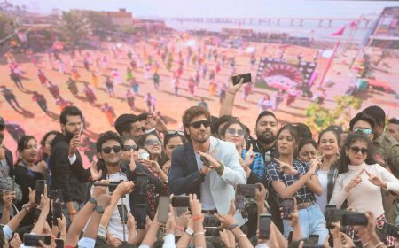Vidyut Jammwal Graces Kolkata for  Crakk: Jeetegaa toh Jiyegaa promotion