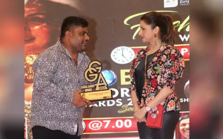 Bhagyashree and TV Celebrities Grace Mumbai Event Honoring Rajinder Kumar